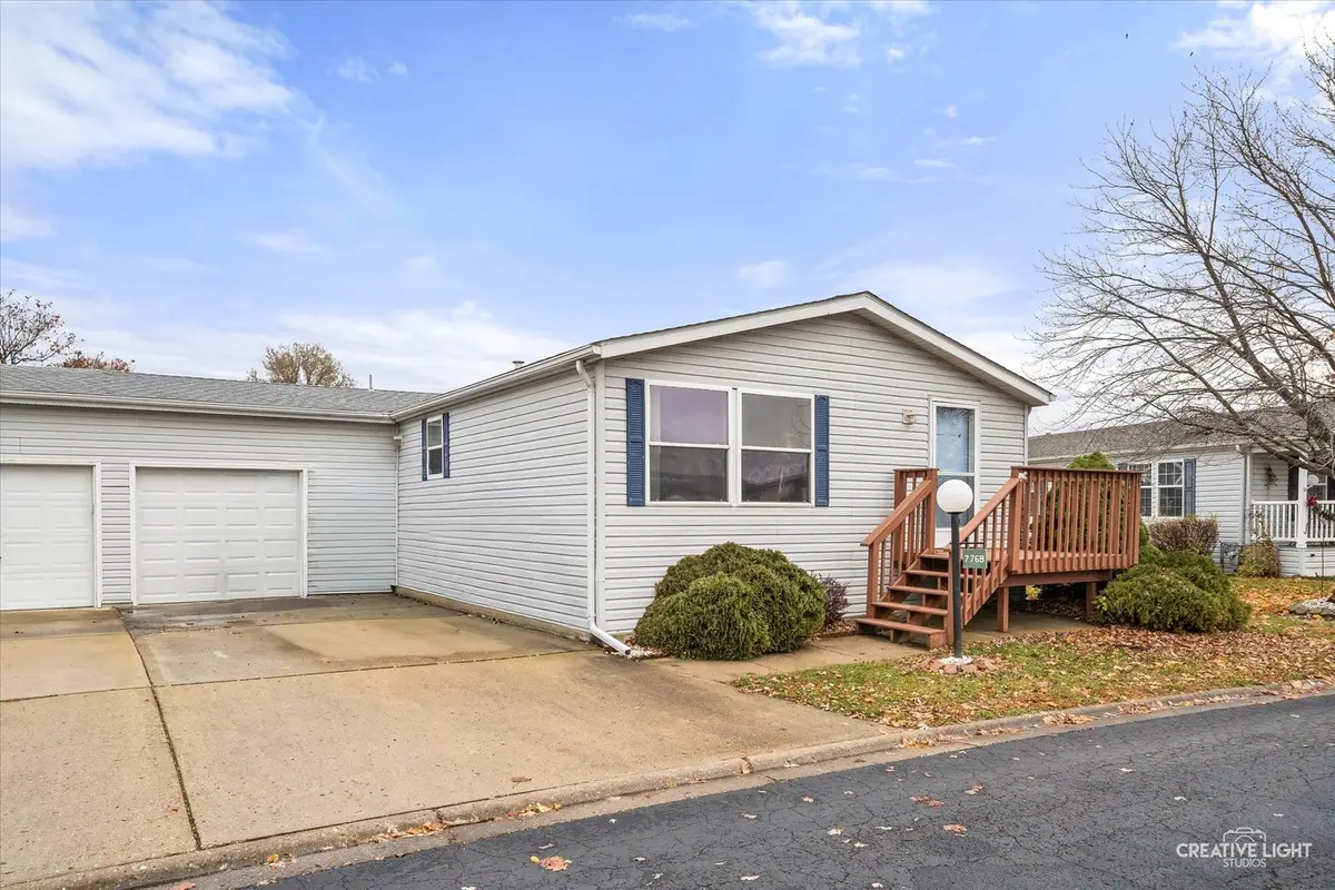 776 Mallard Circle #B, Sandwich, IL 60548 - Image #1