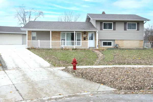 785 Woodlawn Street, Hoffman Estates, IL 60169