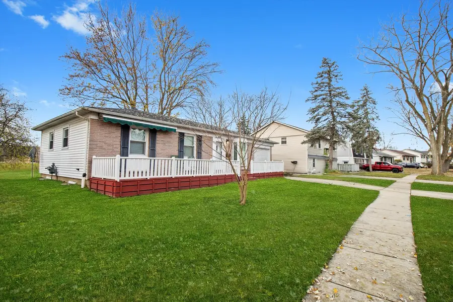 228 Kosan Circle, Streamwood, IL 60107 - Image #2
