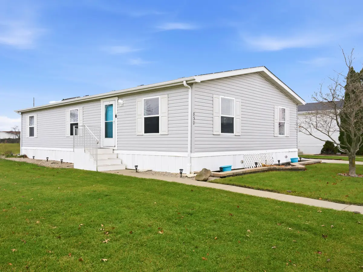 830 S 10th Street, Dekalb, IL 60115 - Image #1