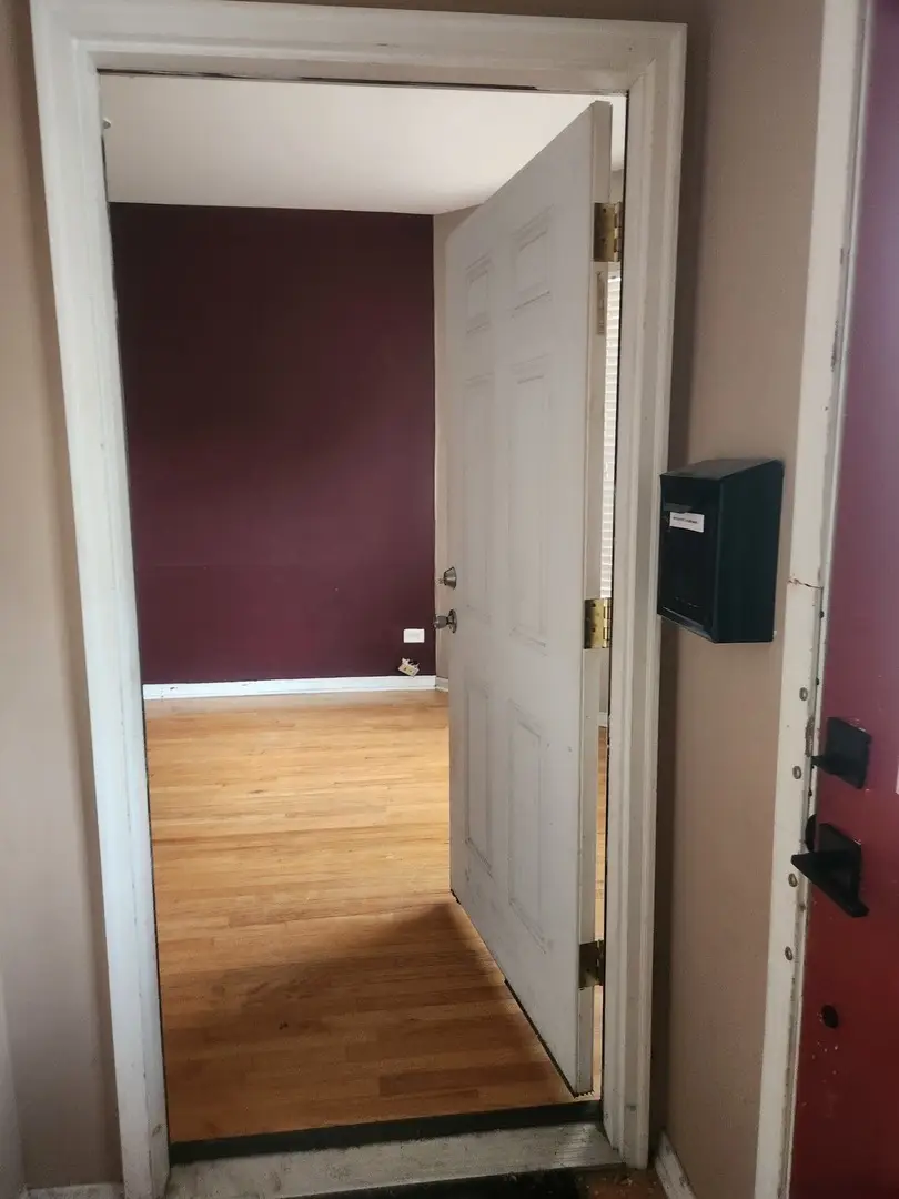 3342 W Crystal Street, Chicago, IL 60651 - Image #3