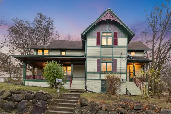 1611 Oakes Avenue, Rockford, IL 61107