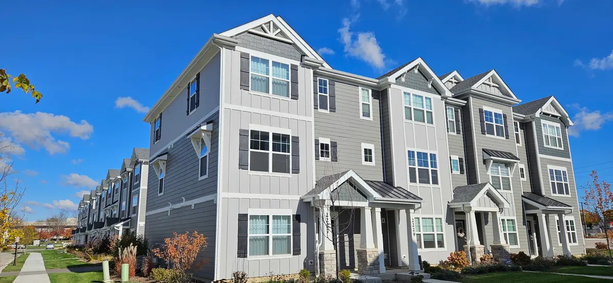 2227 Glacier Street, Mundelein, IL 60060 - Image #1