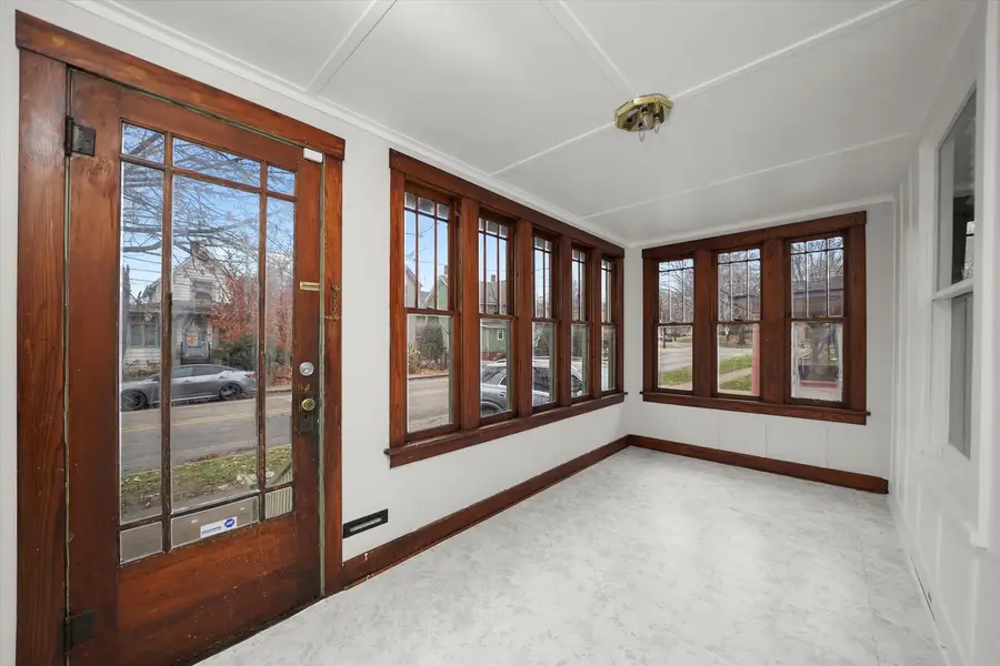 281 Gifford Place, Elgin, IL 60120 - Image #3