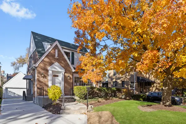 727 Selborne Road, Riverside, IL 60546