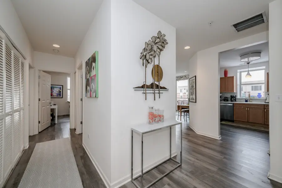 1700 Riverwoods Drive #414, Melrose Park, IL 60160 - Image #3