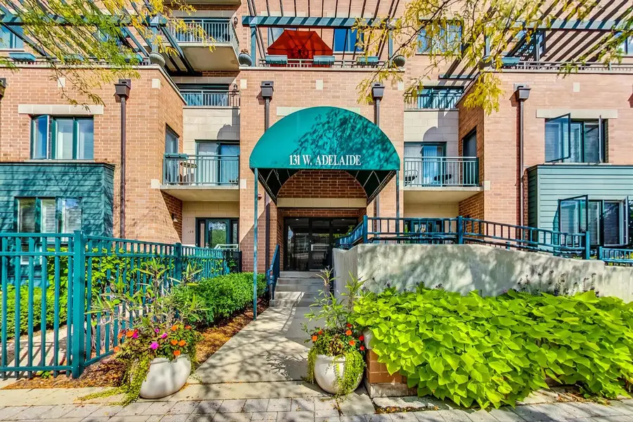 131 W Adelaide Street #309, Elmhurst, IL 60126 - Image #2