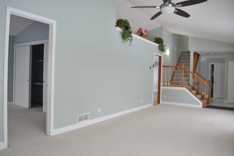 1203 Timber Drive, Elk Grove Village, IL 60007 - Image #3