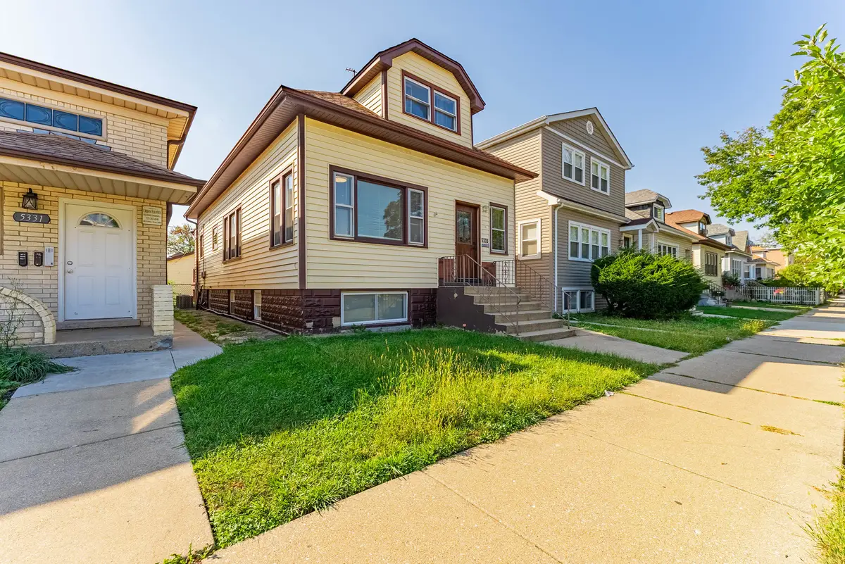 5335 W Barry Avenue, Chicago, IL 60641 - Image #1