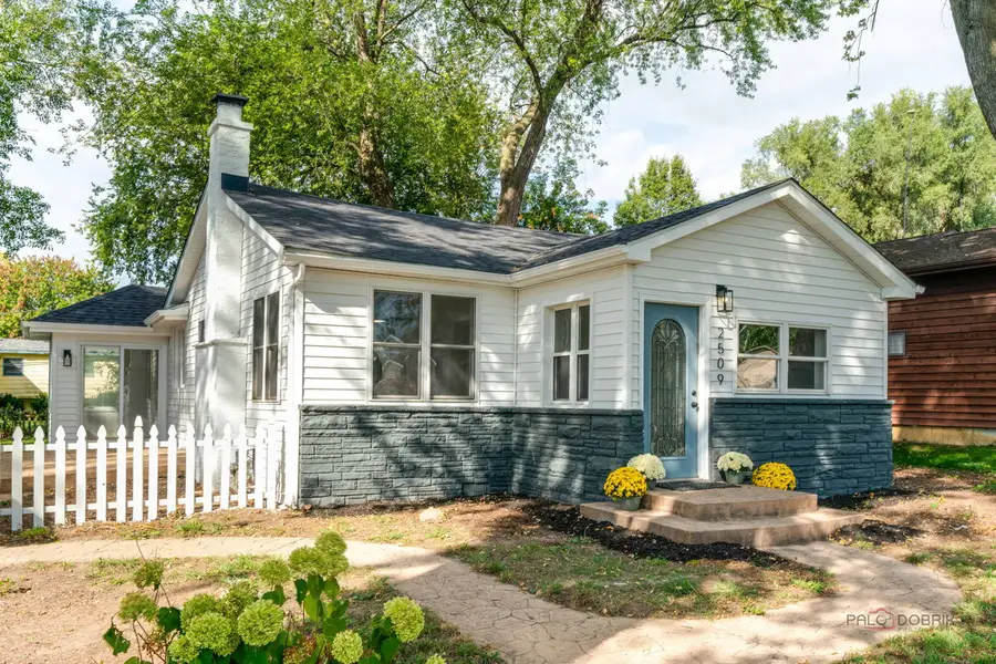 2509 S Birchwood Avenue, McHenry, IL 60051 - Image #3