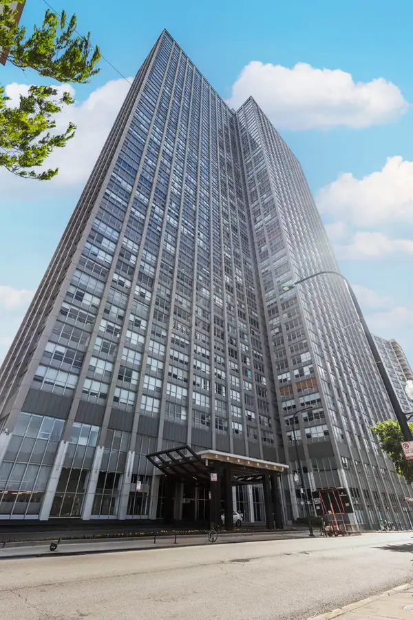 655 W Irving Park Road #2403, Chicago, IL 60613