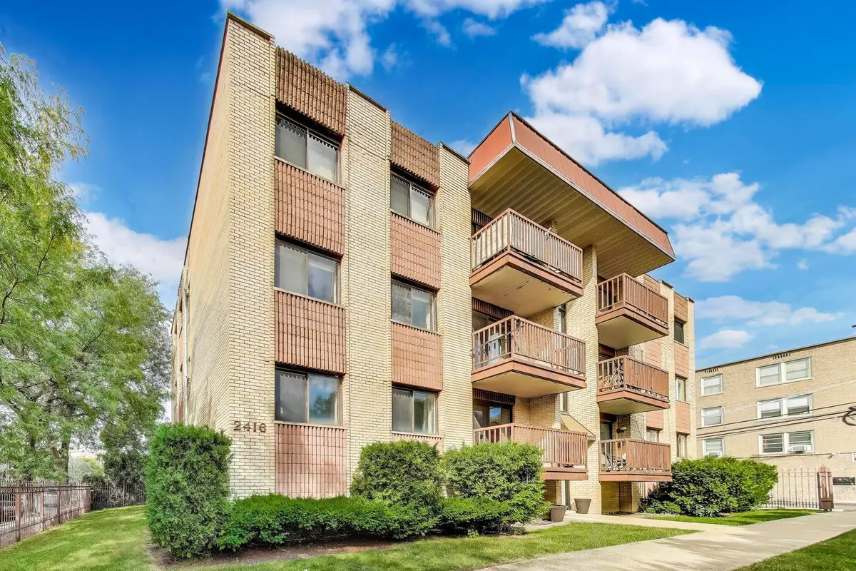 2416 W Foster Avenue #2S, Chicago, IL 60625 - Image #1