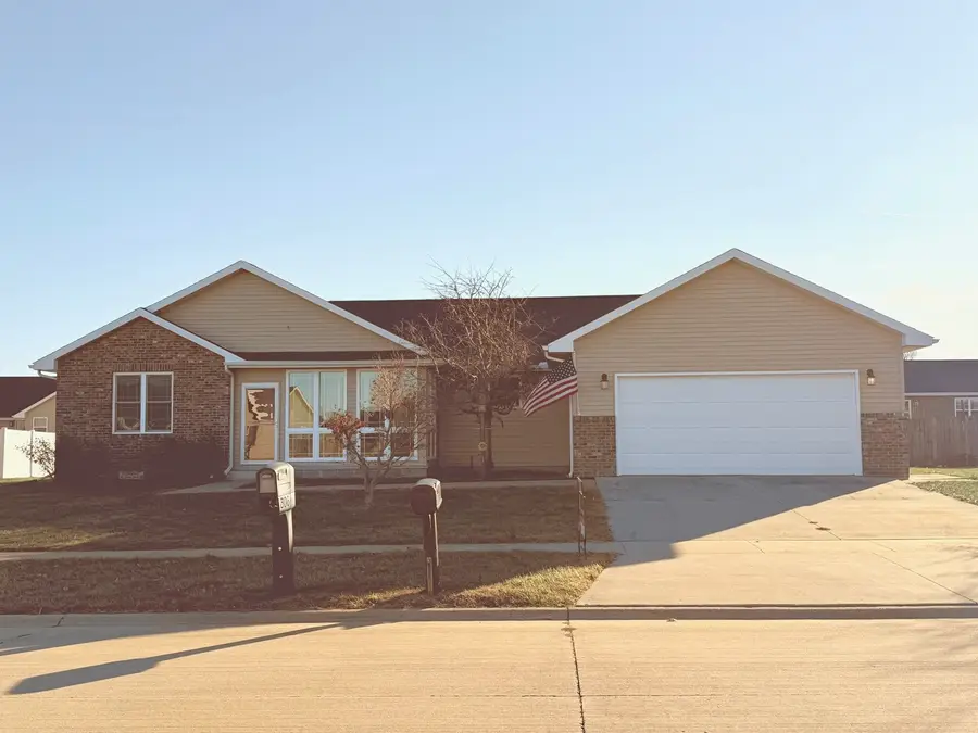 307 Zehr Lane, Fisher, IL 61843 - #3