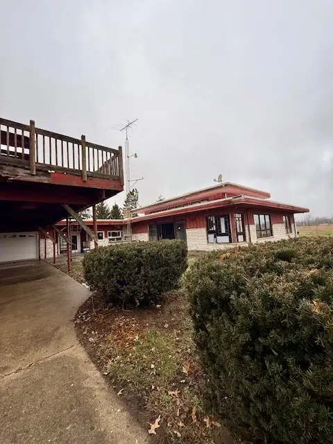 15884 W 3500 N Road, Essex, IL 60935 - Image #2