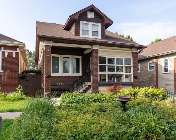 6840 29th Place, Berwyn, IL 60402