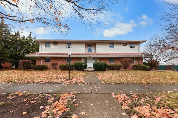 100 Green Acres Drive #2, Morris, IL 60450