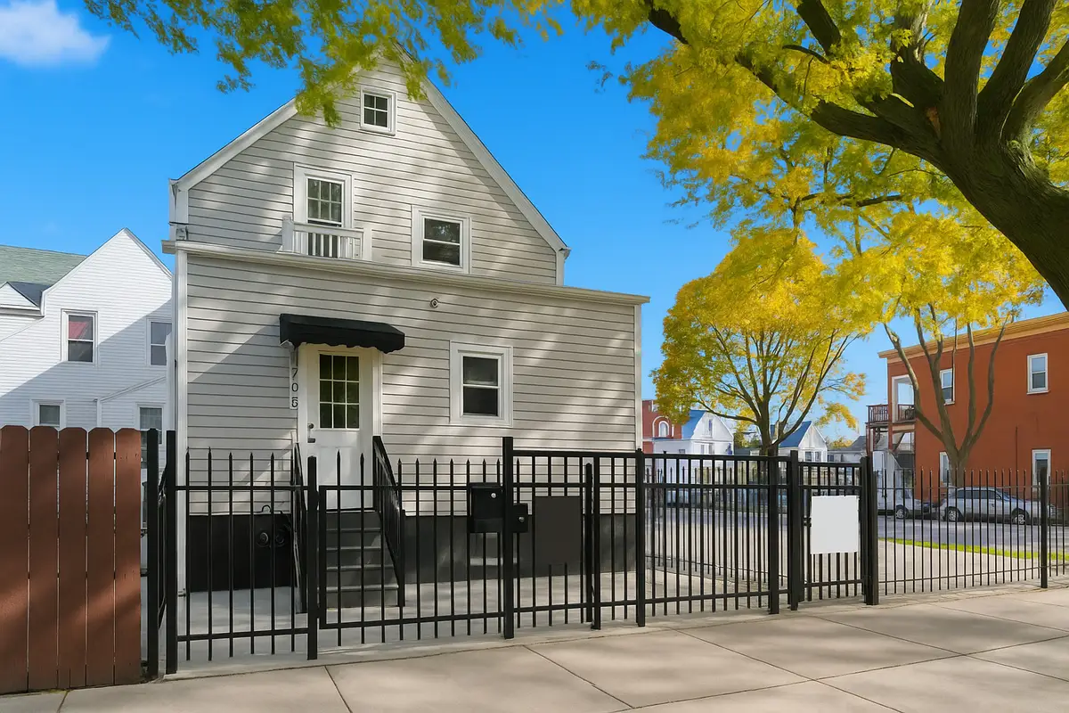 1703 N Monticello Avenue, Chicago, IL 60647 - Image #1