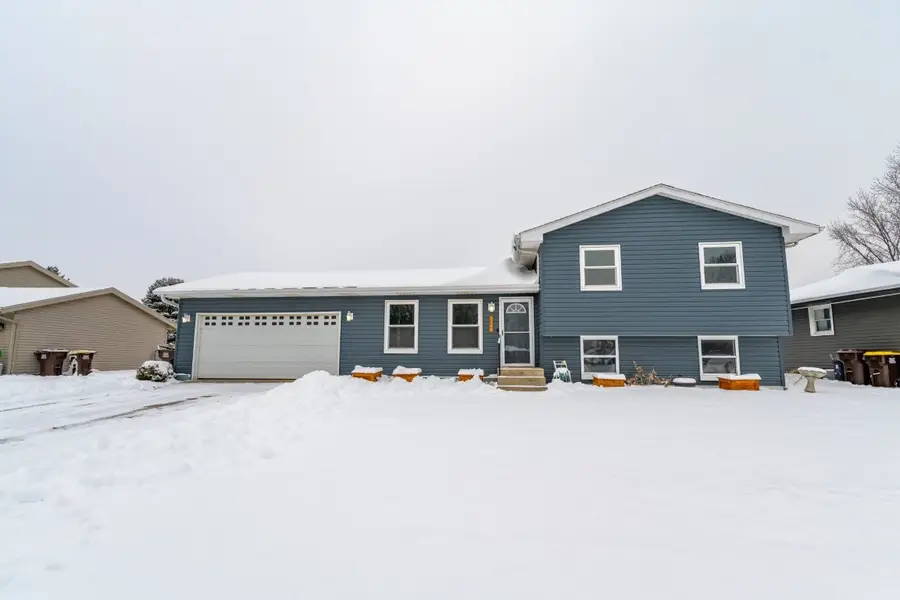 5368 Pebble Creek Trail, Loves Park, IL 61111 - Image #2