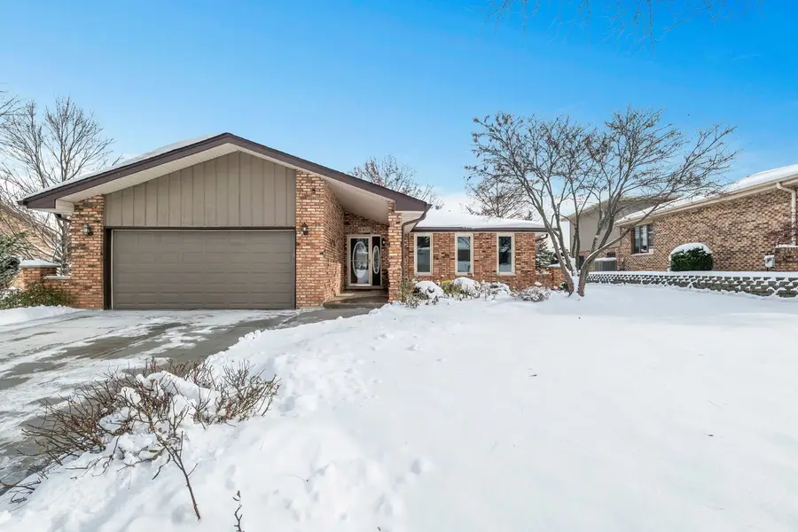 66 Timberline Drive, Lemont, IL 60439 - Image #2