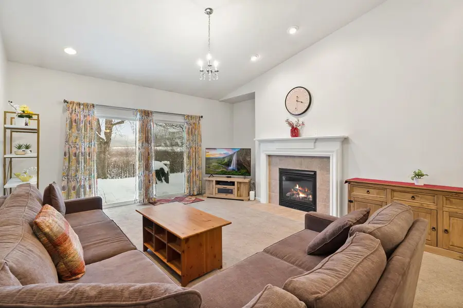 2854 Waterfront Avenue, Algonquin, IL 60102 - Image #2