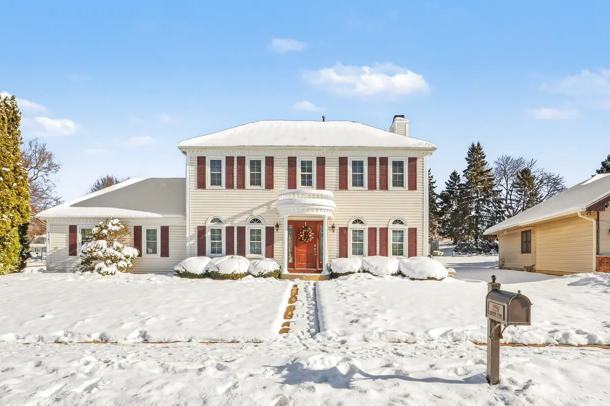 2297 Lakeside Drive, Aurora, IL 60504 - Image #1