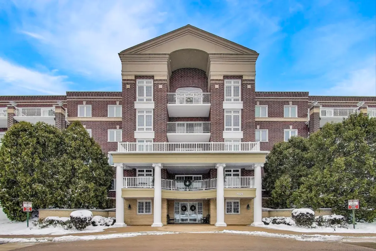 7021 W Touhy Avenue #509, Niles, IL 60714 - Image #1