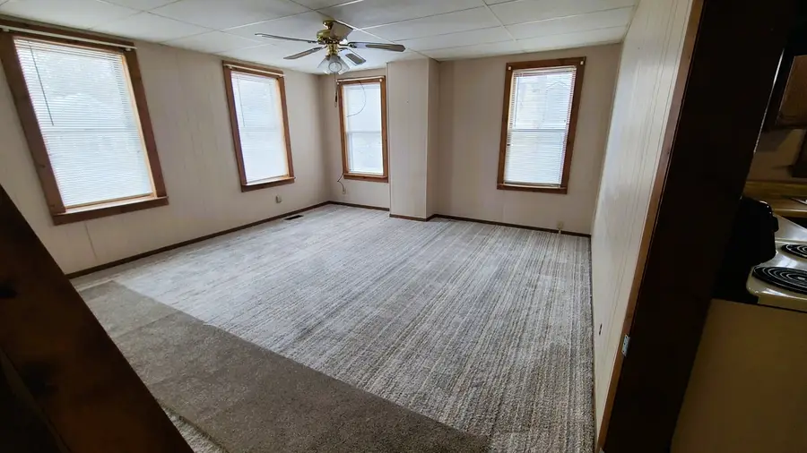 603 S Dixon Avenue, Dixon, IL 61021 - Image #2