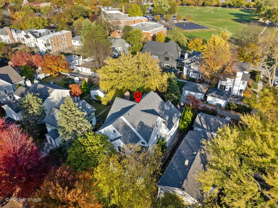 639 S Thurlow Street, Hinsdale, IL 60521 - Image #2