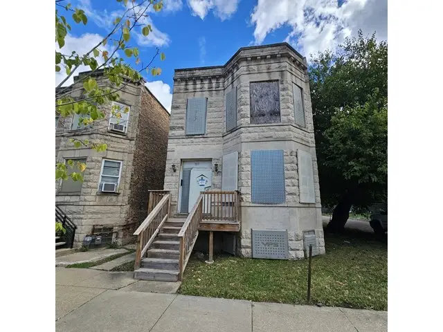 925 S Springfield Avenue, Chicago, IL 60624 - Image #1