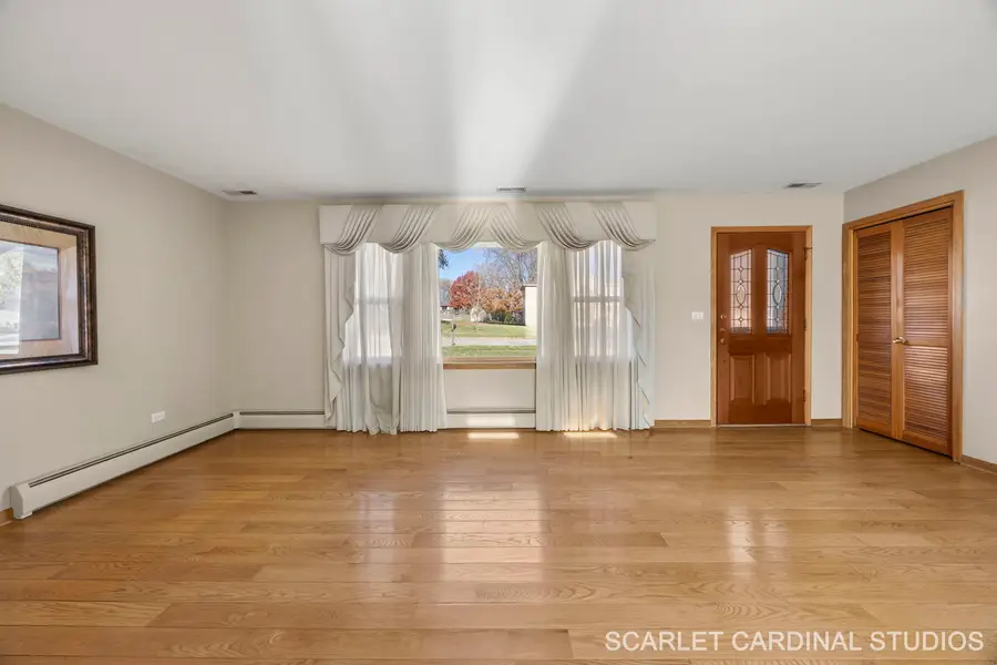 13 W Monterey Avenue, Schaumburg, IL 60193 - Image #2