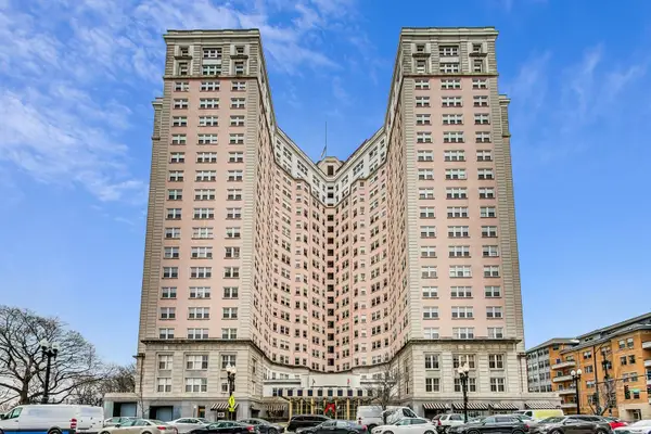 Address Withheld By Seller, Chicago, IL 60640