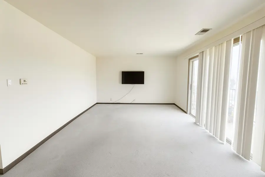 10424 Central Avenue #3NE, Oak Lawn, IL 60453 - Image #2