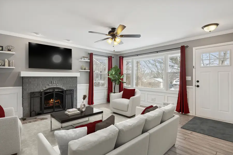 215 Indian Trail, Lake In The Hills, IL 60156 - Image #2