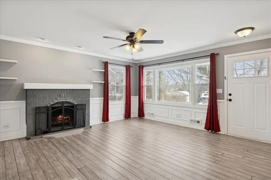 215 Indian Trail, Lake In The Hills, IL 60156 - Image #3