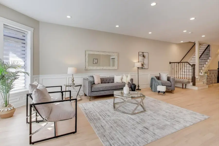 4938 S Vincennes Avenue, Chicago, IL 60615 - Image #2