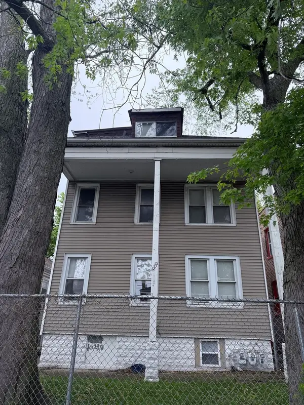 10230 S Yates Boulevard, Chicago, IL 60617