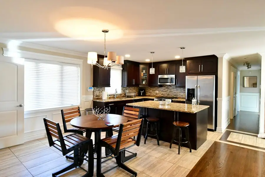 1038 E 167th Place, South Holland, IL 60473 - Image #2