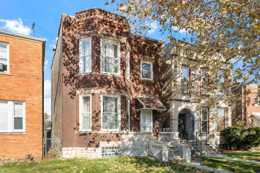 750 E 69th Place, Chicago, IL 60637 - Image #2