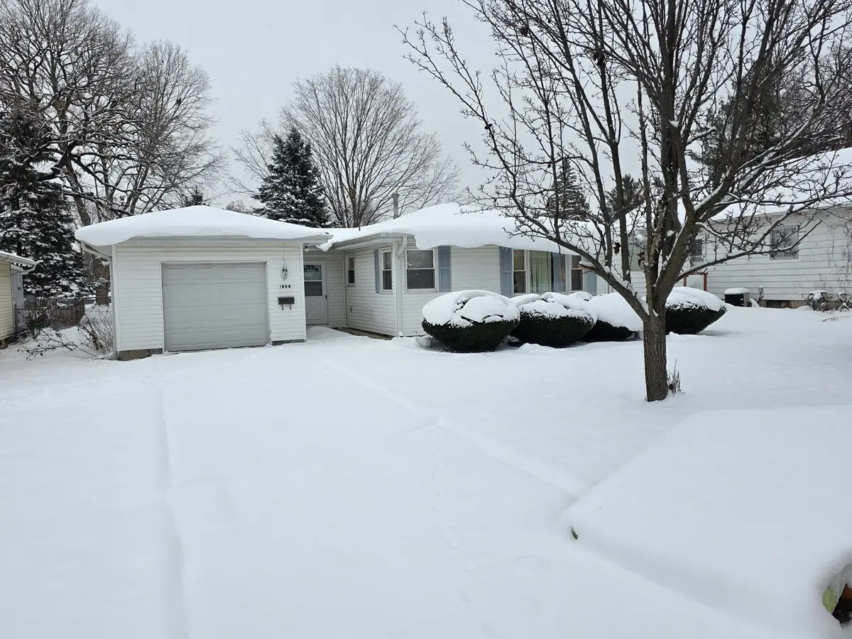 1804 Ave K, Sterling, IL 61081 - Image #1