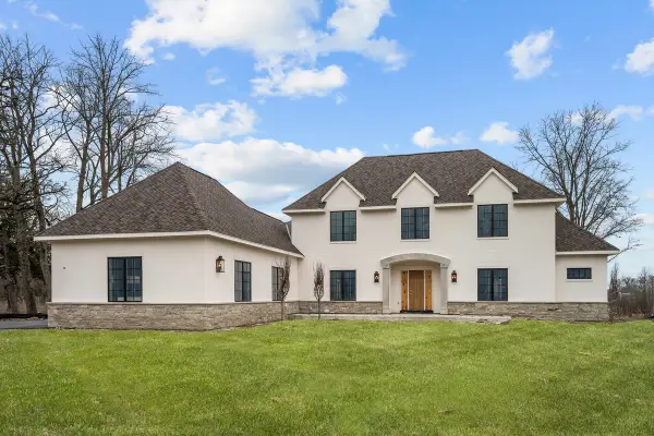 270 Majestic Oak Court, Lake Forest, IL 60045