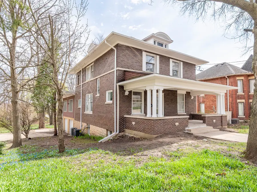 250 N Batavia Avenue, Batavia, IL 60510 - #2