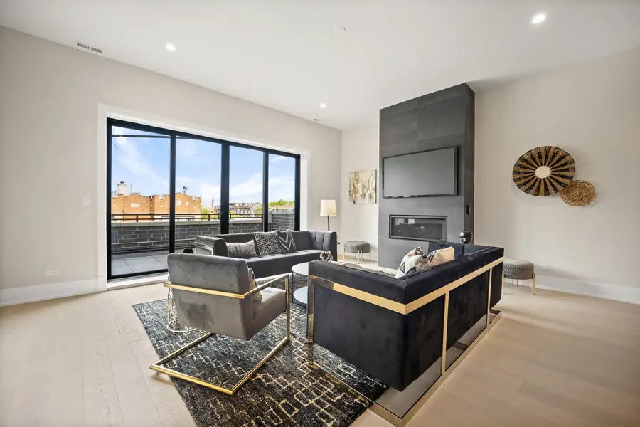 4353 N Richmond Avenue #3N, Chicago, IL 60618 - #3