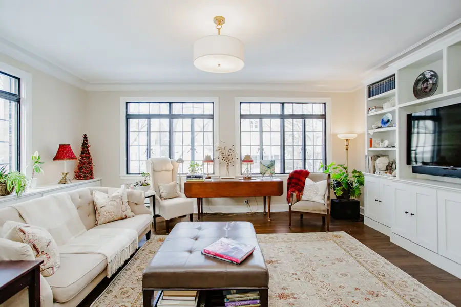 724 Noyes Street #F1, Evanston, IL 60201 - Image #3