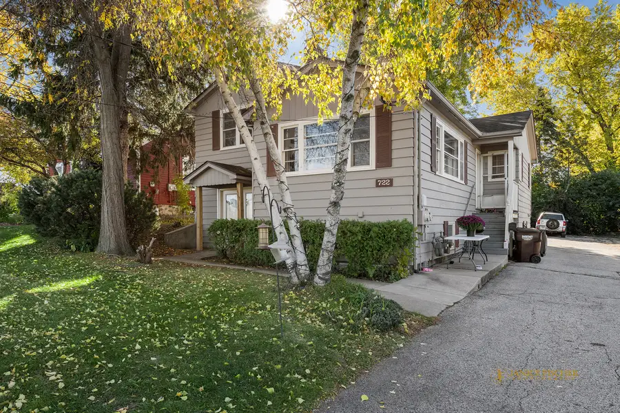 722 E Calhoun Street, Woodstock, IL 60098 - Image #2