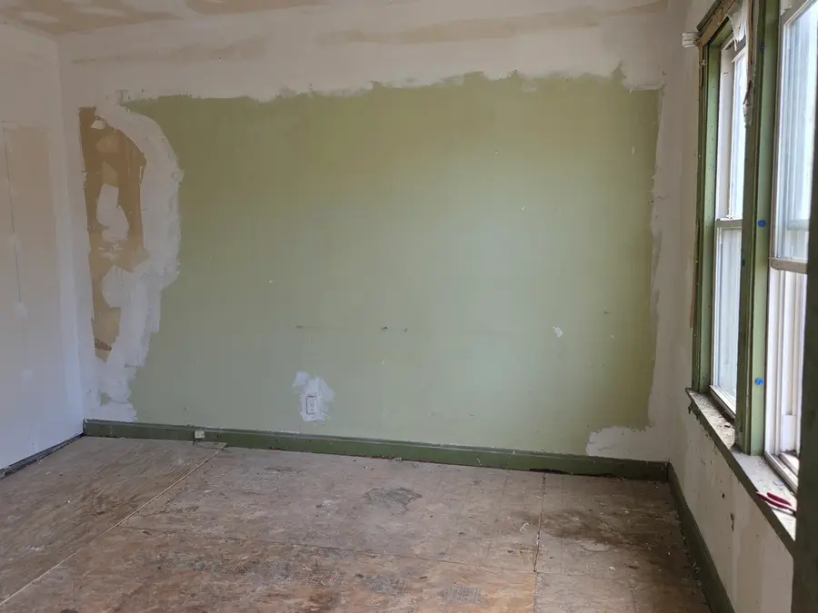 8847 S Burley Avenue, Chicago, IL 60617 - Image #3