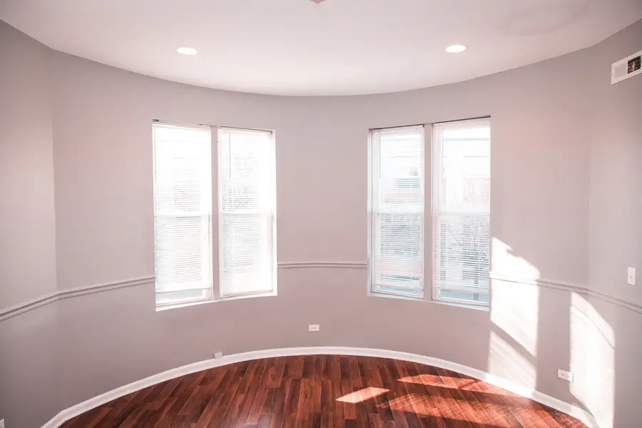 9017 S Exchange Avenue, Chicago, IL 60617 - Image #2