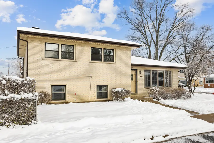 1696 S Elm Street, Des Plaines, IL 60018 - Image #2