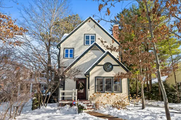 177 Washington Road, Lake Forest, IL 60045