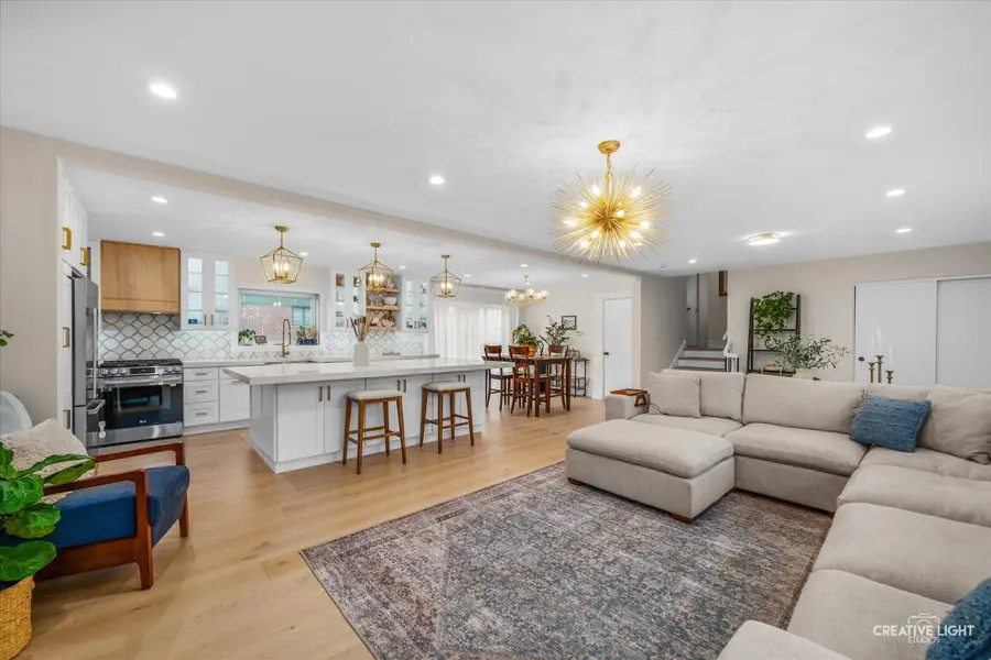 20 Forbes Road, Riverside, IL 60546 - Image #2