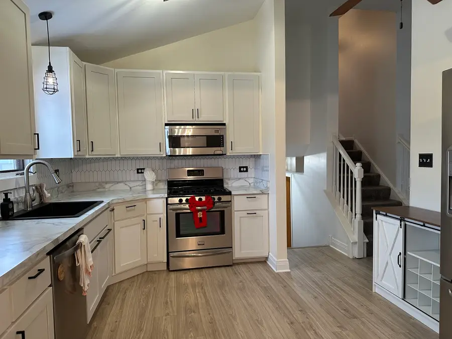 515 Edgewater Drive, Minooka, IL 60447 - Image #2